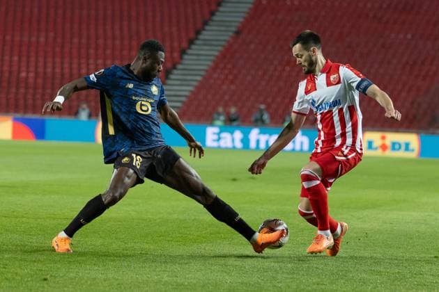 BELGRADE - FOOTBALL - EUROPA LEAGUE - BELGRADE -LOSC PHOTOPQR VOIX DU NORD PASCAL BONNIERE ; 06 11 2025 ; BELGRADE 06.11.2025 europa League , match opposant l Etoile rouge de Belgrade au Losc ( Lille ) . Photo Pascal Bonniere La voix Du Nord HAUTS DE FRANCE France  Copyright: xPHOTOPQR VOIXxDUxNORD MAXPPPxPASCALxBONNIEREx 20251106VDN0582 20251106VDN0582