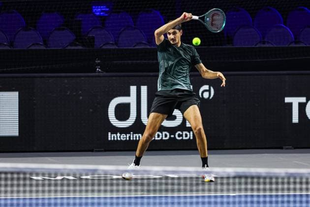 Moselle Open : tournoi de tennis, à Metz PHOTOPQR LE REPUBLICAIN LORRAIN Hugo AZMANI ; Metz ; 06 11 2025 ; Moselle Open : 22e édition du tournoi de tennis, aux Arènes, à Metz; Lorenzo Sonego (ITA), lors de son match en quart de finale contre Daniel Altmaier Metz Moselle Lorraine France  Copyright: xPHOTOPQR LExREPUBLICAINxLORRAIN xHugoxAZMANIx 20251106RBL0666 20251106RBL0666