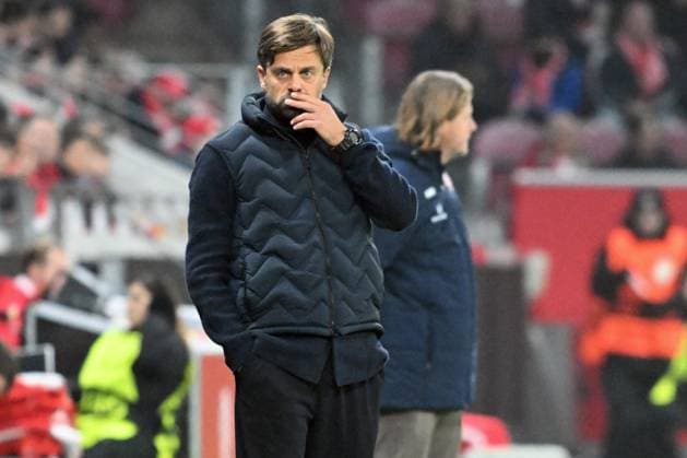06.11.2025, xsltx, Fussball UEFA Conference League, FSV Mainz 05 - AC Florenz v.l. Trainer Daniele Galloppa (AC Florenz) (DFL DFB REGULATIONS PROHIBIT ANY USE OF PHOTOGRAPHS as IMAGE SEQUENCES and or QUASI-VIDEO) Mainz