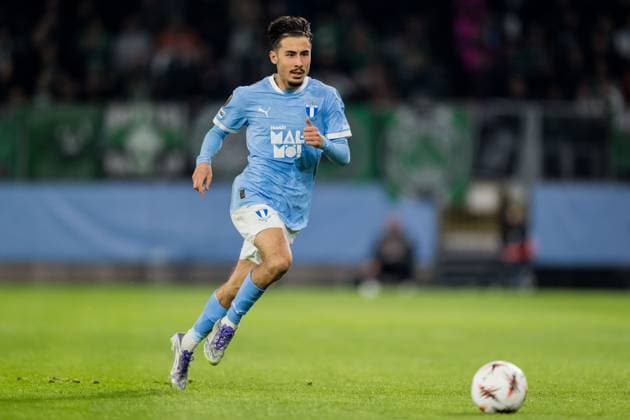 251106 Adrian Skogmar of Malmö FF during the UEFA Europa League football match between Malmö FF and Panathinaikos on November 6, 2025 in Malmö. Photo: Petter Arvidson BILDBYRAN kod PA PA1108 fotboll football soccer fotball uefa europa league europa league malmö ff panathinaikos bbeng bbauto Copyright: PETTERxARVIDSON BB251106PA125
