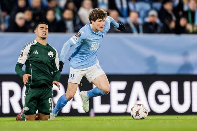 251106 Anass Zaroury of Panathinaikos and Oliver Berg of Malmö FF during the UEFA Europa League football match between Malmö FF and Panathinaikos on November 6, 2025 in Malmö. Photo: Petter Arvidson BILDBYRAN kod PA PA1108 fotboll football soccer fotball uefa europa league europa league malmö ff panathinaikos bbeng bbauto Copyright: PETTERxARVIDSON BB251106PA133