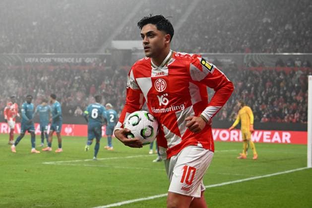 06.11.2025, xsltx, Fussball UEFA Conference League, FSV Mainz 05 - AC Florenz v.l. Nadim Amiri (FSV Mainz 05) (DFL DFB REGULATIONS PROHIBIT ANY USE OF PHOTOGRAPHS as IMAGE SEQUENCES and or QUASI-VIDEO) Mainz