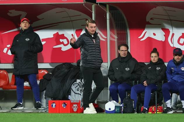 RB Leipzig - Jena 1. Bundesliga Frauen Leipzig, Trainingszentrum am Cottaweg, 06.11.2025, Fußball, Frauen, Saison 2025 2026, Frauen-Bundesliga, 9. Spieltag , RB Leipzig - FC Carl Zeiss Jena , Im Bild: Trainer Jonas Stephan (RB Leipzig) ,
