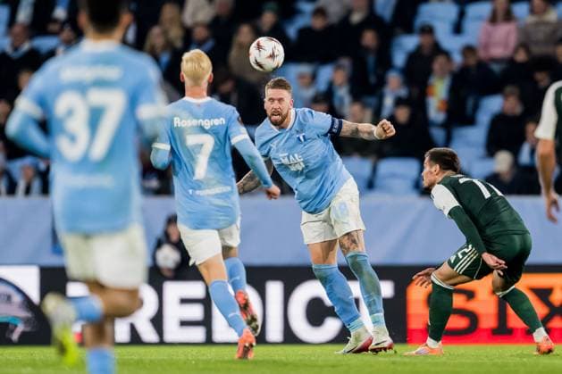 251106 Pontus Jansson of Malmö FF during the UEFA Europa League football match between Malmö FF and Panathinaikos on November 6, 2025 in Malmö. Photo: Petter Arvidson BILDBYRAN kod PA PA1108 fotboll football soccer fotball uefa europa league europa league malmö ff panathinaikos bbeng Copyright: PETTERxARVIDSON BB251106PA153