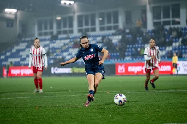 Marie Steiner (TSG Hoffenheim, 19) trifft das Tor zum 2:1 per Elfmeter, GER, TSG 1899 Hoffenheim vs SC Freiburg, Fussball Google Pixel Frauen Bundesliga, 9. Spieltag, Saison 2025 2026, 06.11.2025 DFB regulations prohibit any use of photographs as image sequences and or quasi-video GER, TSG 1899 Hoffenheim vs SC Freiburg, Fussball Google Pixel Frauen Bundesliga, 9. Spieltag, Saison 2025 2026, 06.11.2025 Hoffenheim Copyright: xEibner-Pressefoto Memmlerx EP_MMR