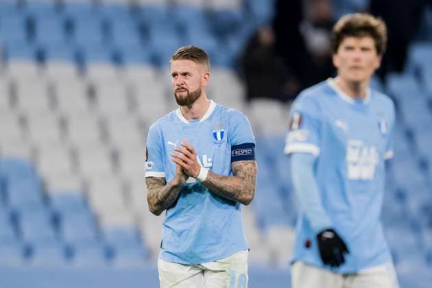 251106 Pontus Jansson of Malmö FF looks dejected after the UEFA Europa League football match between Malmö FF and Panathinaikos on November 6, 2025 in Malmö. Photo: Petter Arvidson BILDBYRAN kod PA PA1108 fotboll football soccer fotball uefa europa league europa league malmö ff panathinaikos bbeng depp Copyright: PETTERxARVIDSON BB251106PA164
