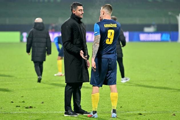 Celje, Slovenia, November 06th 2025, Albert Riera head coach of Celje (L) and Franko Kovacevic of Celje (R) celebrate after the UEFA Conference League, League phase Matchday 3, between Celje (Slovenia) and Legia Warszawa (Polande) at Stadion Celje, Celje, Slovenia. (Photo by Igor Kupljenik Sports Press Photo) Copyright: xIgorxKupljenikx xSPPx Sportspressphoto_SPR57801
