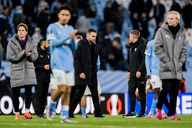 251106 Head coach Anes Mravac of Malmö FF looks dejected after the UEFA Europa League football match between Malmö FF and Panathinaikos on November 6, 2025 in Malmö. Photo: Petter Arvidson BILDBYRAN kod PA PA1108 fotboll football soccer fotball uefa europa league europa league malmö ff panathinaikos bbeng bbauto depp Copyright: PETTERxARVIDSON BB251106PA168