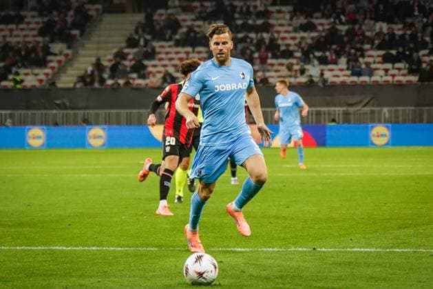 Fussball, UEFA Europa League 2025 26, 4. Spieltag - OGC Nizza vs SC Freiburg - Allianz Riviera (Nizza, Frankreich): Lucas Höler Lucas Hoeler (SC Freiburg, 09) Copyright: xJOERANxSTEINSIEKx