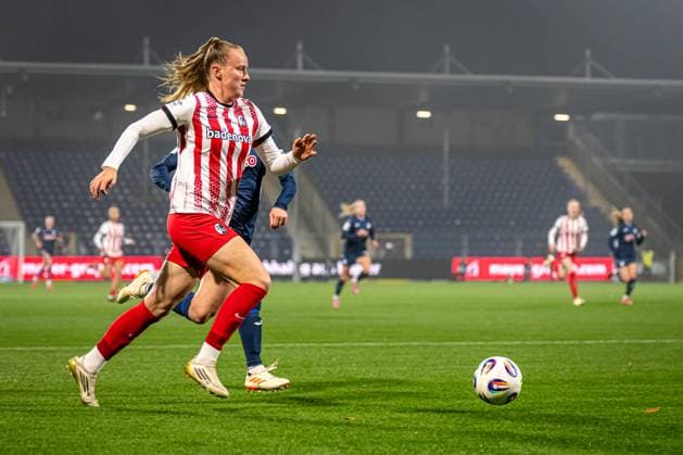 GPFBL: TSG Hoffenheim - SC Freiburg; 06.11.2025 Luca Birkholz (23; SC Freiburg Frauen) in Aktion auf dem Spielfeld GPFBL: TSG Hoffenheim gegen SC Freiburg am 06.11.2025 im Dietmar-Hopp Stadion in Hoffenheim. Copyright: xBEAUTIFULxSPORTS Gelhardtx