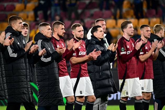 Sparta Praha soccer players after the Football Conference League 3rd round match Sparta Praha vs Rakow Czestochowa, Prague, Czech Republic, November 6, 2025. (CTKxPhoto OndrejxDeml) CTKPhotoP2025110609154  CTKPhotoP2025110609154