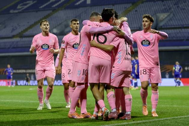 GNK Dinamo v Real Club Celta - UEFA Europa League 2025 26 League Phase MD4 ZAGREB, CROATIA - NOVEMBER 6: Carl Starfelt, Carlos Dominguez and Pablo Duran Real Club Celta players celebrates during the UEFA Europa League 2025 26 League Phase MD4 match between GNK Dinamo and Real Club Celta at Stadion Maksimir on November 6, 2025 in Zagreb, Croatia.  SanjinxStrukic PIXSELL