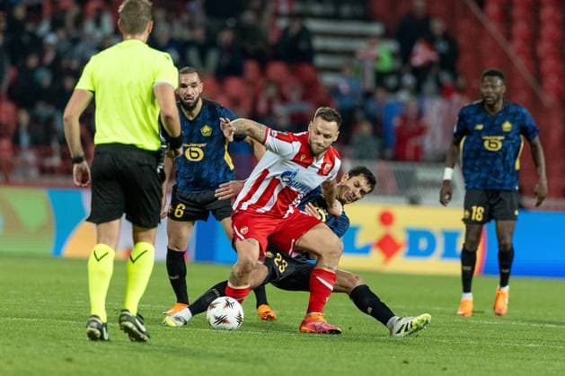 BELGRADE - FOOTBALL - EUROPA LEAGUE - BELGRADE -LOSC PHOTOPQR VOIX DU NORD PASCAL BONNIERE ; 06 11 2025 ; BELGRADE 06.11.2025 europa League , match opposant l Etoile rouge de Belgrade au Losc ( Lille ) . Photo Pascal Bonniere La voix Du Nord HAUTS DE FRANCE France  Copyright: xPHOTOPQR VOIXxDUxNORD MAXPPPxPASCALxBONNIEREx 20251106VDN0943 20251106VDN0943