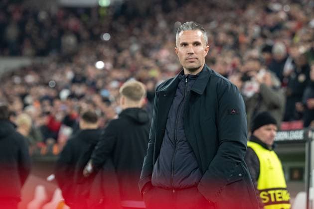 Robin van Persie (Feyenoord Rotterdam, Cheftrainer, Trainer) GER, VfB Stuttgart vs. Feyenoord Rotterdam, Fussball, UEFA Europa League, Herren, 4. Spieltag, Spielzeit 2025 2026, 06.11.2025, GER, VfB Stuttgart vs. Feyenoord Rotterdam, Fussball, UEFA Europa League, Herren, 4. Spieltag, Spielzeit 2025 2026, 06.11.2025 Stuttgart Copyright: xEibner-Pressefoto WolfgangxFrankx EP_WFK