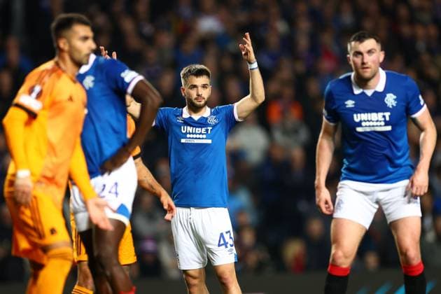 Nicolas Raskin of Rangers and his team mates wait on the corner kick during the Europa League league phase match at Ibrox Stadium, Glasgow. Rangers v Roma - UEFA Europa League - League Phase - Ibrox Stadium, Glasgow, Lanarkshire, Scotland, UK - 06 Nov 2025Glasgow Ibrox Lanarkshire United Kingdom  Copyright: xO Rourke RangersxFC Shutterstockx 15702164r
