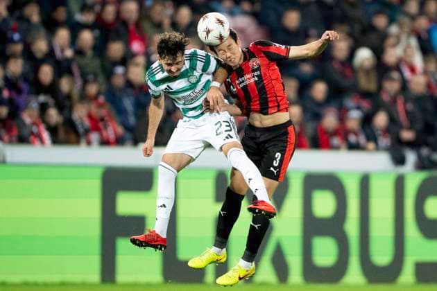 UEFA Europa League: FC Midtjylland - Celtic FC FC Midtjylland s Han-Beom Lee in action with Celtic s Sebastian Tounekti during the Europa League match between FC Midtjylland and Celtic FC at MCH Arena in Herning on Thursday, November 6, 2025. (Photo: Bo Amstrup Ritzau Scanpix) , Herning Denmark Mors Copyright: BoxAmrstrupx xRitzauxScanpix BoxAmstrupx spdk20251106-212704-L