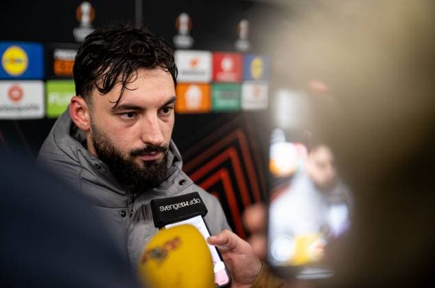 251106 Sead Haksabanovic of Malmö FF in the mixed zone after the UEFA Europa League football match between Malmö FF and Panathinaikos on November 6, 2025 in Malmö. Photo: Petter Arvidson BILDBYRAN kod PA PA1108 fotboll football soccer fotball uefa europa league europa league malmö ff panathinaikos bbeng Copyright: PETTERxARVIDSON BB251106PA185