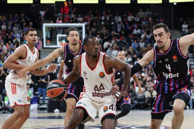 BASKET BALL : Paris Basket Vs Bayern - Euroligue - 06 11 2025 Kamar Baldwin (Bayern) Vs Leopold Cavaliere (Paris) ParisFrance  Copyright: xMichaelxBaucherx