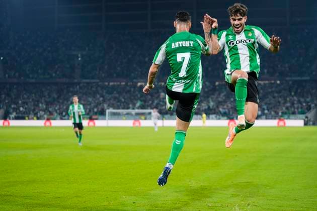 November 6, 2025, Sevilla, Sevilla, SPAIN: Antony Dos Santos of Real Betis celebrates a goal during the UEFA Europa League, football match played between Real Betis and Olympique de Lyon at La Cartuja stadium on November 6, 2025, in Sevilla, Spain. Sevilla SPAIN - ZUMAa181 20251106_zaa_a181_097 Copyright: xJoaquinxCorcherox
