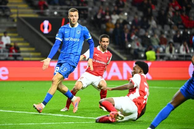SC Braga v KRC Genk - UEFA Europa League BRAGA, PORTUGAL - NOVEMBER 06 : Heymans Daan midfielder of KRC Genk during the UEFA Europa League 2025 26 League Phase MD4 match between SC Braga and KRC Genk on November 6, 2025 in Braga, Portugal, 06 11 2025 Braga Portugal  Copyright: xVincentxKalutx