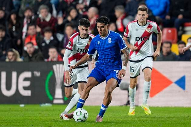 November 6, 2025, Madrid, Madrid, SPAIN: Luis Palma of Lech Poznan in action during the UEFA Conference League 2025 26 League Phase MD3 match between Rayo Vallecano de Madrid and KKS Lech Poznan at Estadio Vallecas on November 06, 2025 in Madrid, Spain. Madrid SPAIN - ZUMAa181 20251106_zaa_a181_101 Copyright: xDennisxAgyemanx