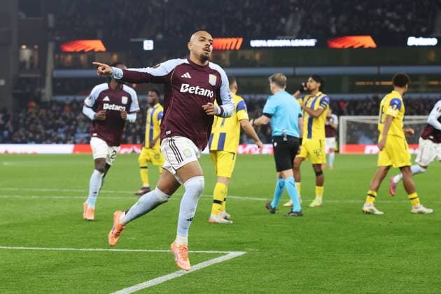 Aston Villa v Maccabi Tel-Aviv 06 November 2025, Aston - UEFA EUROPA League Football - Aston Villa v Maccabi Tel-Aviv FC - Donyell Malen of Aston Villa celebrates after scoring their 2nd goal - Photo: Charlotte Wilson Offside. Aston UK Copyright: xCharlottexWilsonx xOffsidexOffside