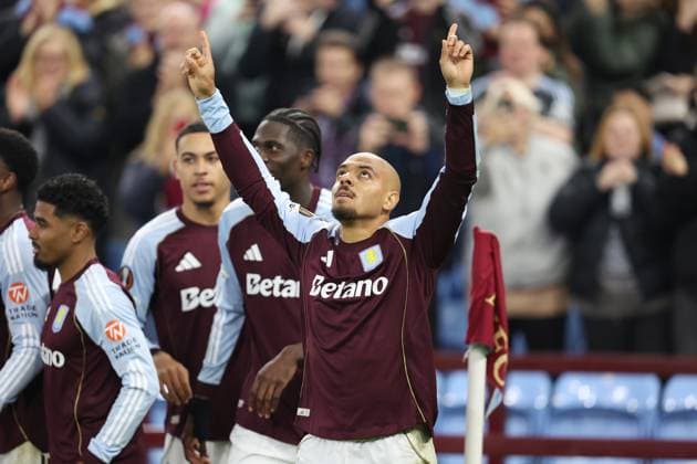 Aston Villa v Maccabi Tel-Aviv 06 November 2025, Aston - UEFA EUROPA League Football - Aston Villa v Maccabi Tel-Aviv FC - Donyell Malen of Aston Villa celebrates after scoring their 2nd goal - Photo: Charlotte Wilson Offside. Aston UK Copyright: xCharlottexWilsonx xOffsidexOffside