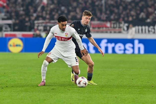 Europa League; VfB Stuttgart - Feyenoord Rotterdam; 06.11.2025 STUTTGART, DEUTSCHLAND - 6. NOVEMBER: im Duell Tiago TOMAS (VfB Stuttgart 8) und Gijs SMAL (Feyenoord Rotterdam 5) beim Ligaspiel zwischen dem VfB Stuttgart und Feyenoord Rotterdam am 4. Spieltag der Europa League in der MHP-Arena am 06.11.2025 Copyright: xBEAUTIFULxSPORTS Goldbergx