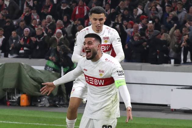 06.11.25 VfB Stuttgart - Feyenoord Rotterdam Deutschland, Stuttgart, 06.11.2025, Fussball, UEFA Europa League, Saison 2025 2026, VfB Stuttgart - Feyenoord Rotterdam: Jubel Deniz Undav, unten und Bilal El Khannouss, oben, beide VfB nach dem 2:0.