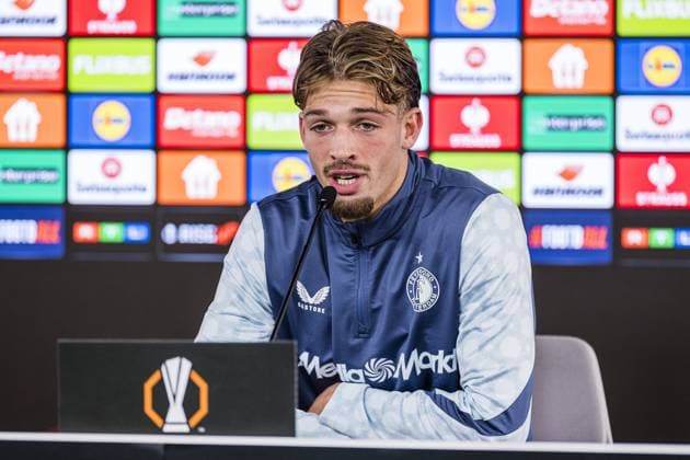 STUTTGART , 06-11-2025 , MHP Arena , season 2025 2026 , UEFA Europa League League phase match between Vfb Stuttgart and Feyenoord final score 2-0 , Picture shows Feyenoord player Luciano Valente in press conference, PK, Pressekonferenz Stuttgart - Feyenoord  x31894801x Copyright: