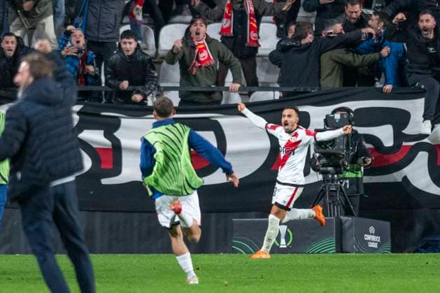 November 6, 2025, Madrid, Madrid, Spain: ALVARO GARCIA of Rayo Vallecano celebrates a goal during the UEFA Conference League match between RAYO VALLECANO Vs. LECH POZNAN held on November 6 at the Estadio de Vallecas in Madrid, Spain. Madrid Spain - ZUMAc312 20251106_zsp_c312_062 Copyright: xOscarxManuelxSanchezx