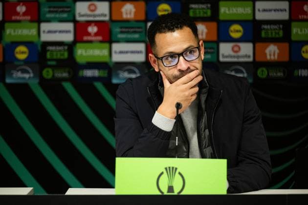251106 Head coach Liam Rosenior during the press conference, PK, Pressekonferenz after the UEFA Conference League football match between Häcken and Strasbourg on November 6, 2025 in Gothenburg. Photo: Mathias Bergeld BILDBYRAN kod MB MB1234 fotboll football soccer fotball uefa conference league conference league häcken strasbourg bbeng Copyright: MATHIASxBERGELD BB251106MB104