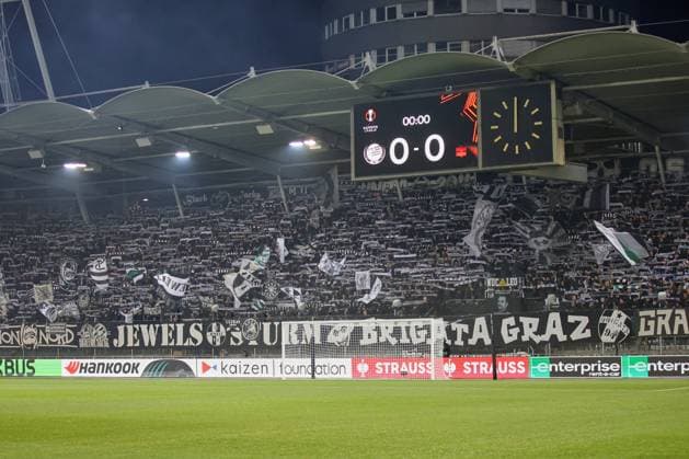 UEFA Europa League 2025 – SK Sturm Graz vs Nottingham Forest UEFA Europa League 2025 group stage match between SK Sturm Graz and Nottingham Forest, capturing high-intensity football action, team spirit, and stadium atmosphere at Merkur Arena in Graz, Austria. The image shows the fans from Sturm Graz. Copyright: xBEAUTIFULxSPORTS Rainerx