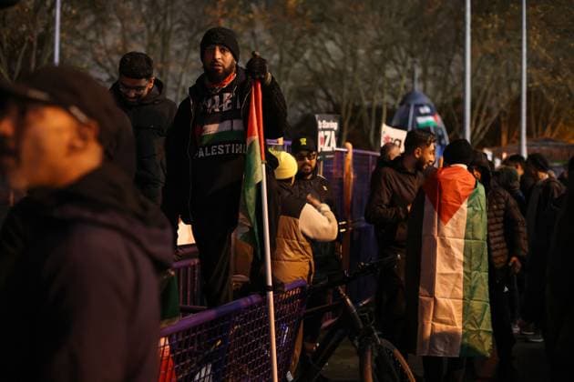 Aston Villa v Maccabi Tel-Aviv 06 November 2025, Aston - UEFA EUROPA League Football - Aston Villa v Maccabi Tel-Aviv FC - Pro Palestine protestors - Photo: Charlotte Wilson Offside. Aston UK Copyright: xCharlottexWilsonx xOffsidexOffside