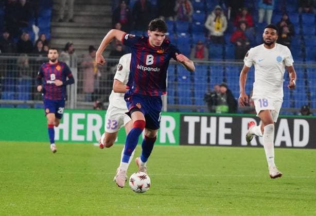 06.11.2025 Basel Schweiz Stadion St.Jakob-Park. Fussball Herren Saison 2025 2026 Europa-League FC Basel - FCS Bukarest 3:1. Bild : Moritz Broschinski (FC Basel) Einzelbild Aktion