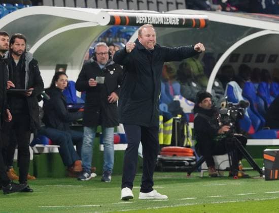 06.11.2025 Basel Schweiz Stadion St.Jakob-Park. Fussball Herren Saison 2025 2026 Europa-League FC Basel - FCS Bukarest 3:1. Bild : Basels Trainer Ludovic Magnin jubelt nach dem Sieg. Aktion