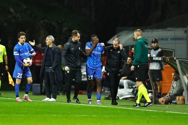 Ken Nkuba (Genk), NOVEMBER 6, 2025 - Football Soccer : Nkuba injurey during UEFA Europa League league phase match day 4 between SC Braga - KRC Genk at the Estadio Municipal de Braga in Braga, Portugal. Noxthirdxpartyxsales  aflo_309576660
