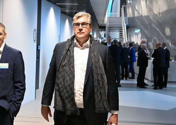 07.11.2025, xsltx, Fussball DFB Medientermine, DFB-Bundestag v.l. Axel Hellmann (Vorstand Eintracht Frankfurt) (DFL DFB REGULATIONS PROHIBIT ANY USE OF PHOTOGRAPHS as IMAGE SEQUENCES and or QUASI-VIDEO)