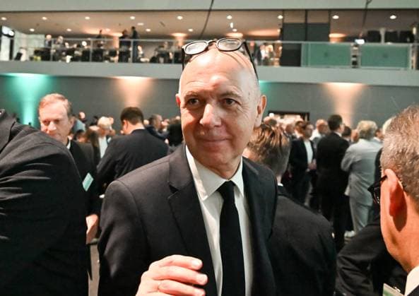 07.11.2025, xsltx, Fussball DFB Medientermine, DFB-Bundestag v.l. Bernd Neuendorf (DFB-Präsident) (DFL DFB REGULATIONS PROHIBIT ANY USE OF PHOTOGRAPHS as IMAGE SEQUENCES and or QUASI-VIDEO)