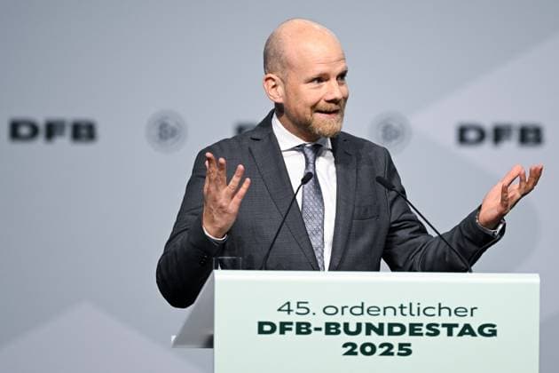 GER, Mattias Grafström (Generalsekretär, FIFA) spricht auf dem 45. Ordentlichen DFB-Bundestag im DFB-Campus in Frankfurt am Main, 7.11.2025. 45. Ordentlicher DFB-Bundestag in Frankfurt am Main Frankfurt am Main Copyright: xEibner-Pressefoto FlorianxWiegandx EP_FWD
