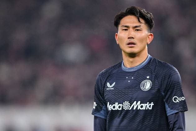 Tsuyoshi Watanabe (Feyenoord Rotterdam) Looks on during the UEFA Europa League 2025 26 League Phase MD4 match between VfB Stuttgart and Feyenoord at Stuttgart Arena on November 6, 2025 in Stuttgart, Germany. (Photo by Harry Langer DeFodi Images) Tsuyoshi Watanabe Feyenoord Rotterdam Looks on during the UEFA Europa League 2025 26 League Phase MD4 match between VfB Stuttgart and Feyenoord at Stuttgart Arena on November 6, 2025 in Stuttgart, Germany Photo by Harry Langer DeFodi Images