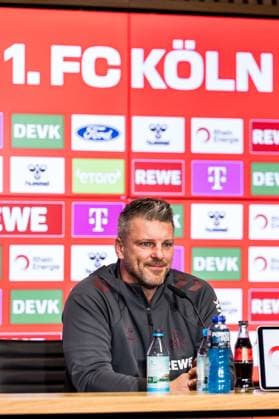 1. FC Köln Pressekonferenz; 07.11.2025 Lukas Kwasniok (Trainer 1. FC Köln) Pressekonferenz 1. FC Köln; RheinEnergiestadion, 07.11.2025 Copyright: xBEAUTIFULxSPORTS Wunderlx