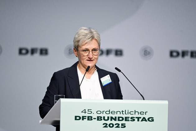 GER, Silke Raml spricht auf dem 45. Ordentlichen DFB-Bundestag im DFB-Campus in Frankfurt am Main, 7.11.2025. 45. Ordentlicher DFB-Bundestag in Frankfurt am Main Frankfurt am Main Copyright: xEibner-Pressefoto FlorianxWiegandx EP_FWD