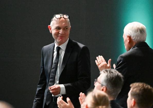 07.11.2025, xsltx, Fussball DFB Medientermine, DFB-Bundestag v.l. Bernd Neuendorf (DFB-Präsident) unmittelbar nach seiner Wiederwahl (DFL DFB REGULATIONS PROHIBIT ANY USE OF PHOTOGRAPHS as IMAGE SEQUENCES and or QUASI-VIDEO)