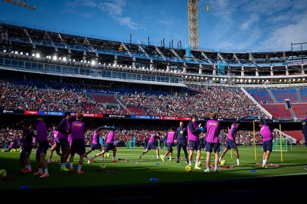 Player of FC Barcelona, Barca during FC Barcelona™s first training at Spotify Camp Nou following its renovation. At Spotify Camp Nou in Barcelona, , Spain, on November 07 2025. Photo by Felipe Mondino Copyright: x@FELIPExMONDINOx