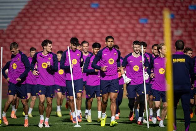 Player of FC Barcelona, Barca during FC Barcelona™s first training at Spotify Camp Nou following its renovation. At Spotify Camp Nou in Barcelona, , Spain, on November 07 2025. Photo by Felipe Mondino Copyright: x@FELIPExMONDINOx