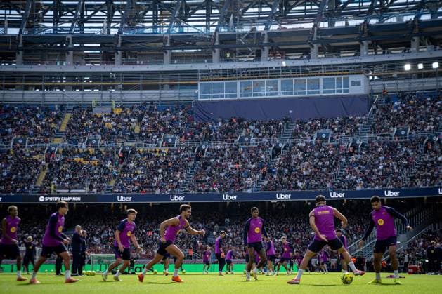 Player of FC Barcelona, Barca during FC Barcelona™s first training at Spotify Camp Nou following its renovation. At Spotify Camp Nou in Barcelona, , Spain, on November 07 2025. Photo by Felipe Mondino Copyright: x@FELIPExMONDINOx