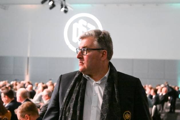 07.11.2025, xsltx, Fussball DFB Medientermine, DFB-Bundestag v.l. Axel Hellmann (Vorstand Eintracht Frankfurt) (DFL DFB REGULATIONS PROHIBIT ANY USE OF PHOTOGRAPHS as IMAGE SEQUENCES and or QUASI-VIDEO)