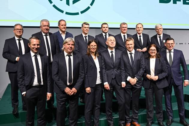 07.11.2025, xsltx, Fussball DFB Medientermine, DFB-Bundestag v.l. Das neugewählte Präsidium des DFB (DFL DFB REGULATIONS PROHIBIT ANY USE OF PHOTOGRAPHS as IMAGE SEQUENCES and or QUASI-VIDEO)