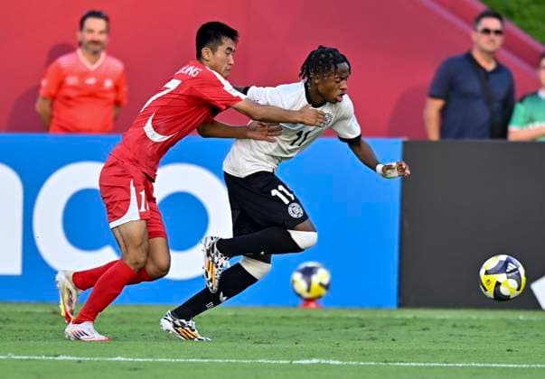 Germany v Korea DPR : Group G - FIFA U-17 World Cup Qatar 2025 Wisdom Mike of Germany and JKyong Bong Ri of Korea DPR in actiont during the FIFA U-17 World Cup Qatar 2025 Group G match between Germany and Korea DPR in Doha, Qatar, on November 7, 2025. DOHA Qatar Copyright: xNOUSHADx